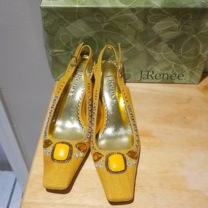 NEW❗ J.RENEE HEELS